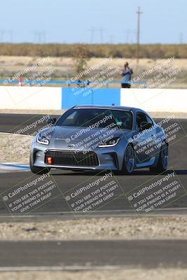 media/Nov-08-2025-Speed Ventures (Sat) [[1c7a6332f5]]/Orange/Session 3 (Turn 1)/